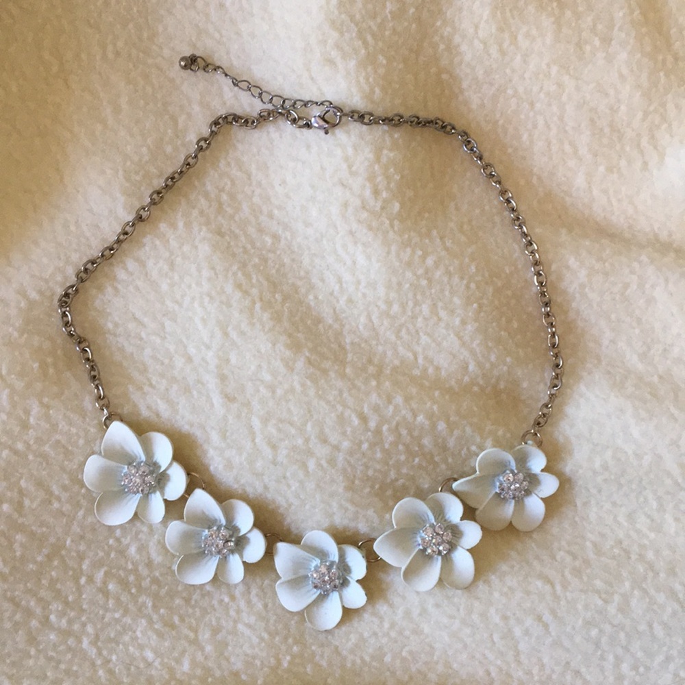 Statement necklace